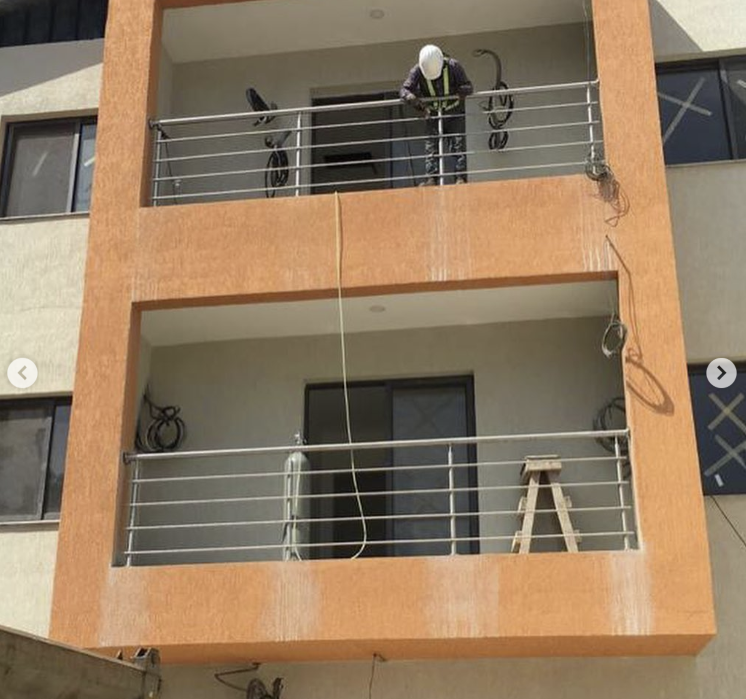 Stainless steel balustrade on balcony